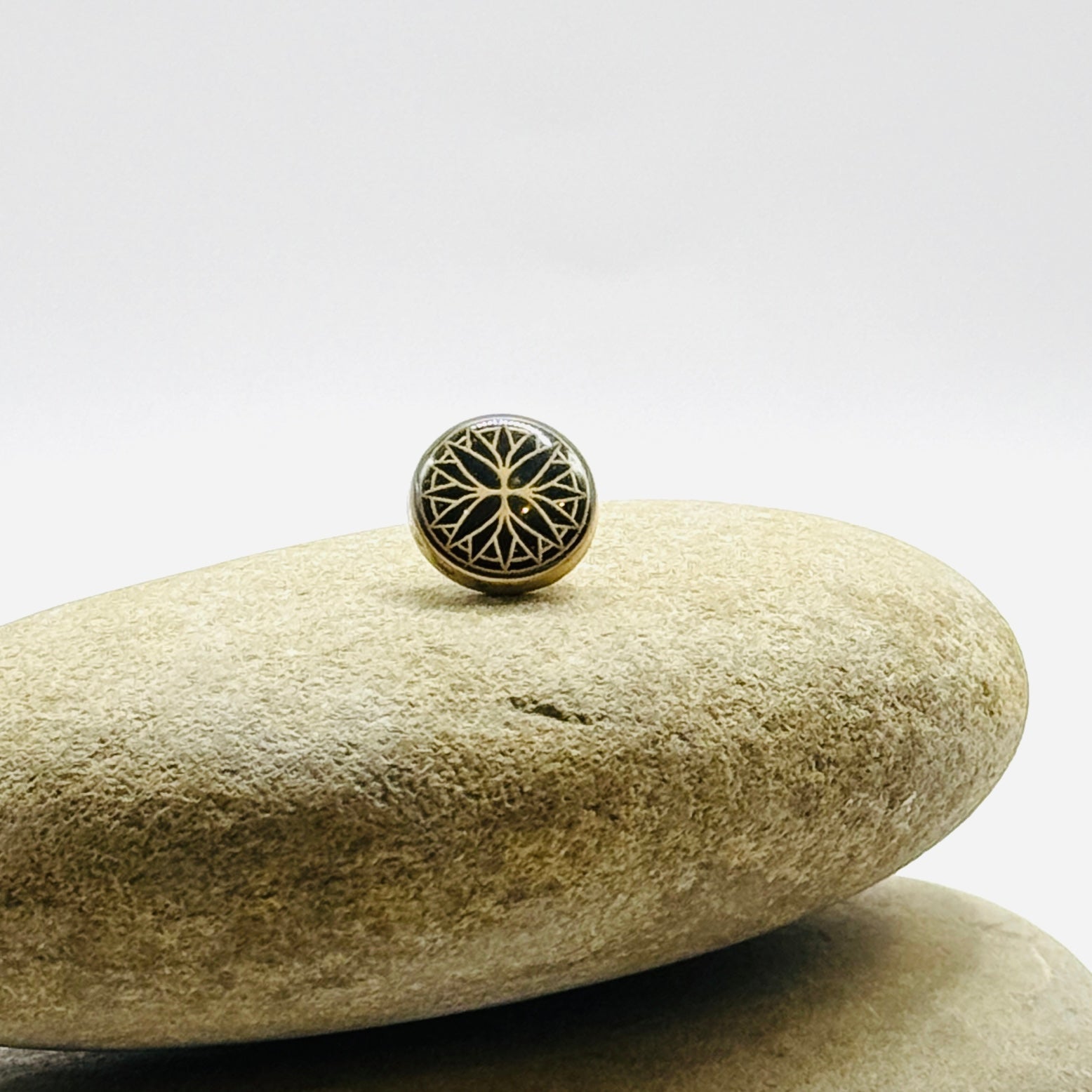 Celtic Knot Emblem Lapel Pin