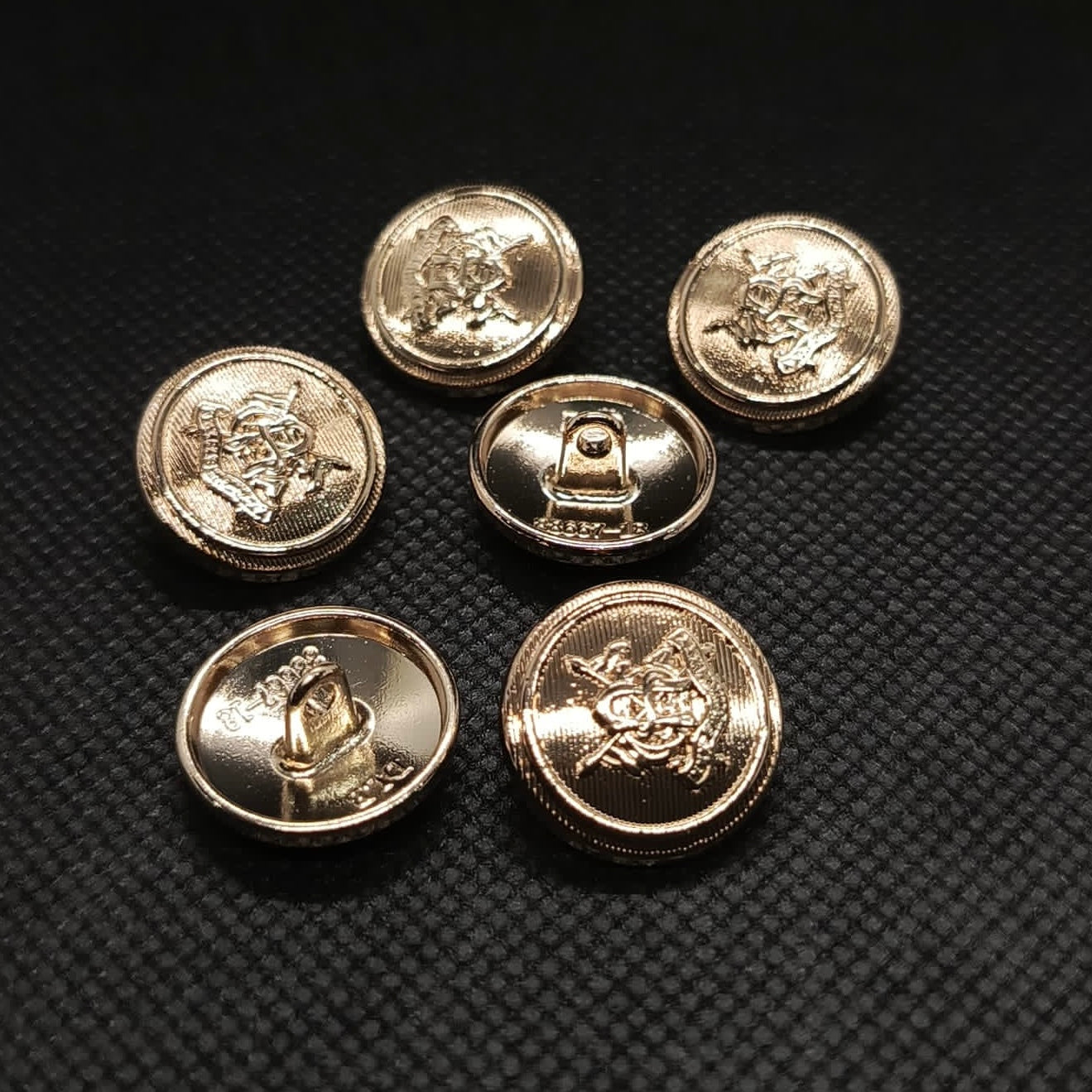 Embossed Animal Head Metal Buttons