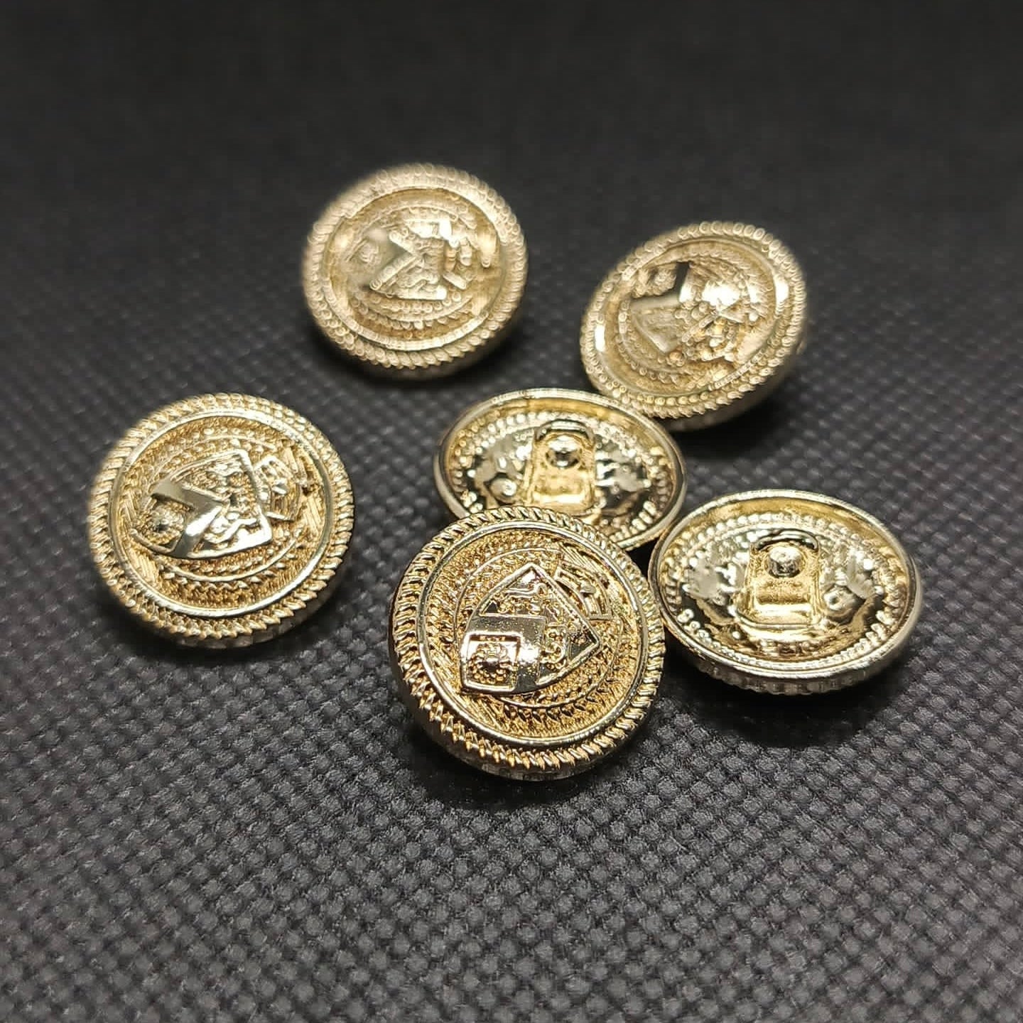 Ornate Bolt Design Metal Buttons with Shield