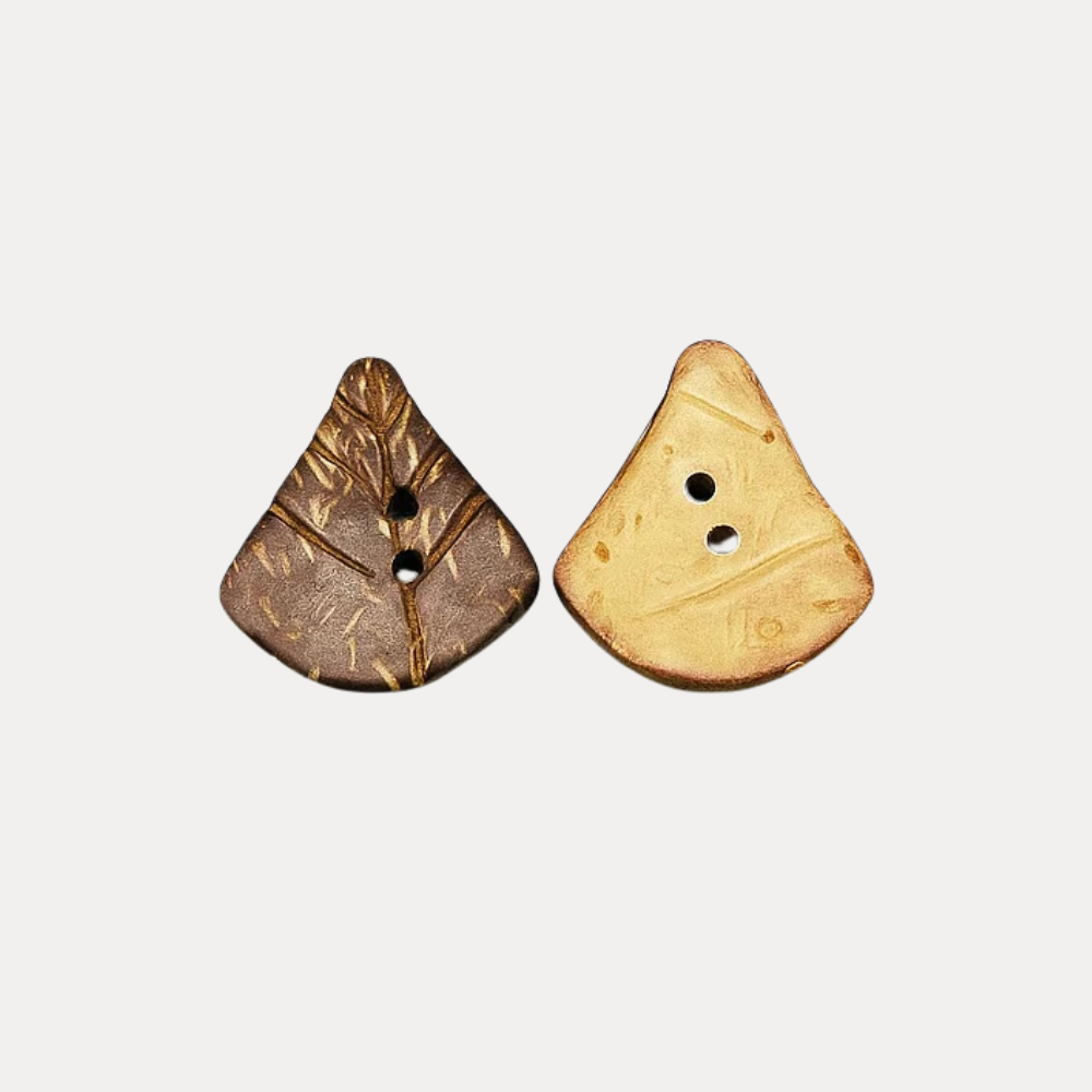Petite Leaf Button