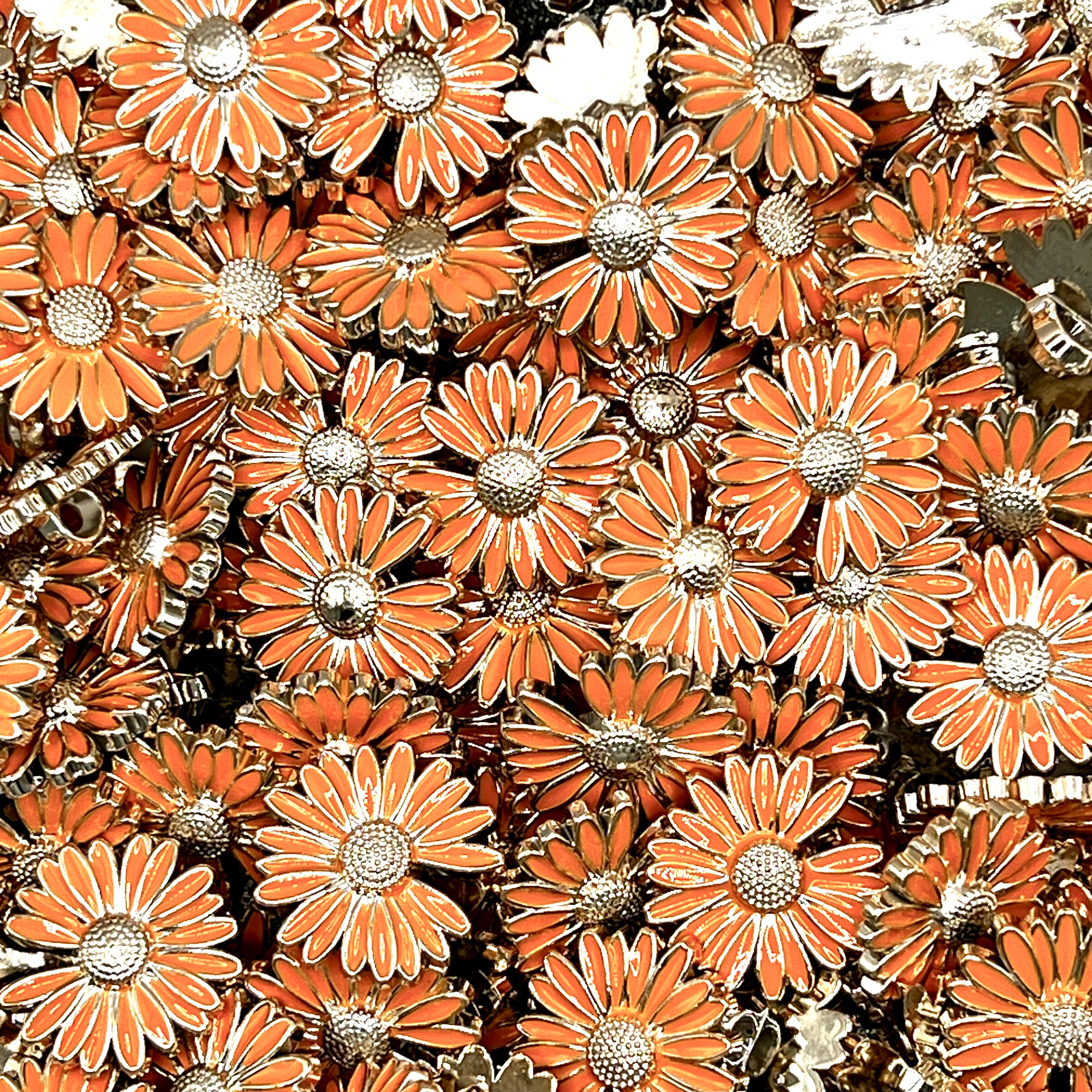 Daisy Plastic Buttons