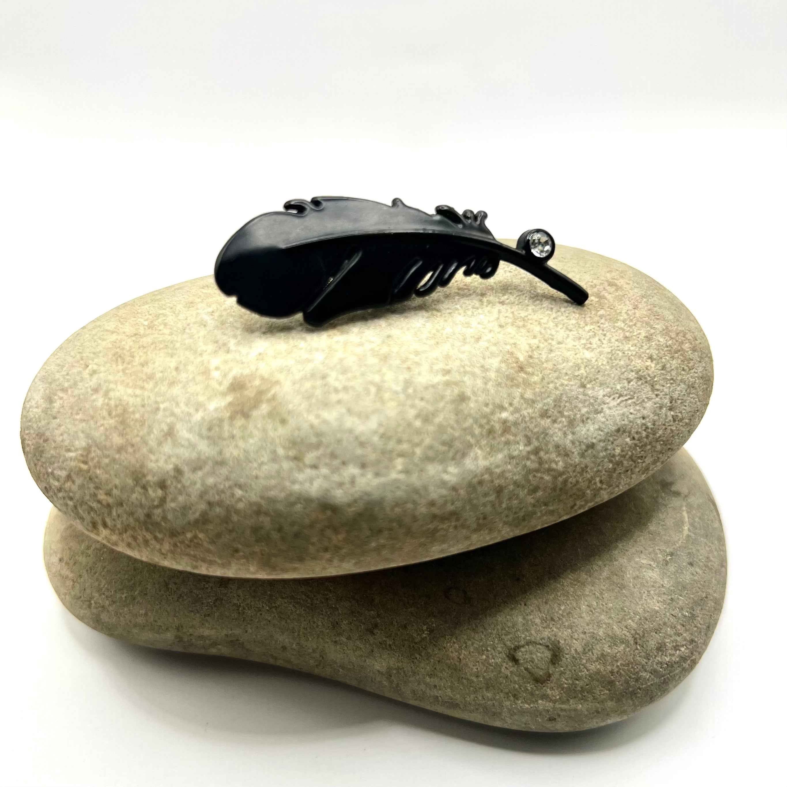 Chic Black Leaf Pin