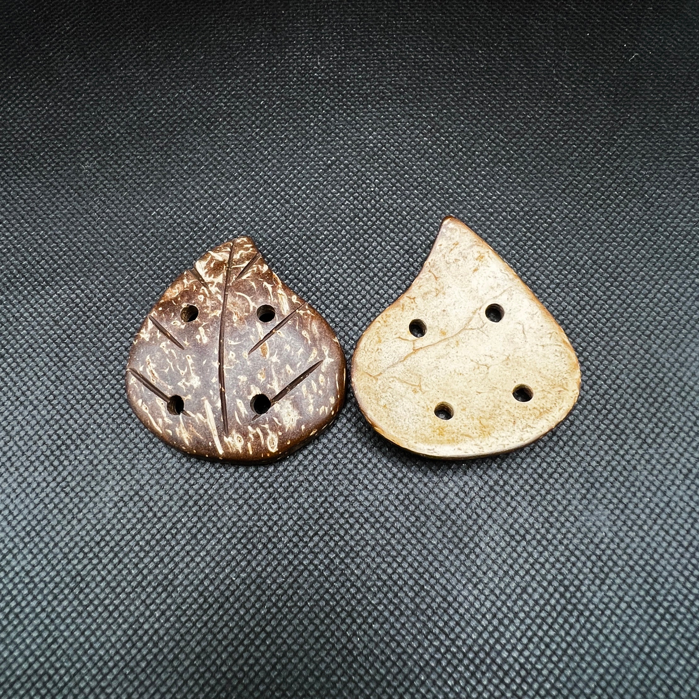 Botanic Leaf Button