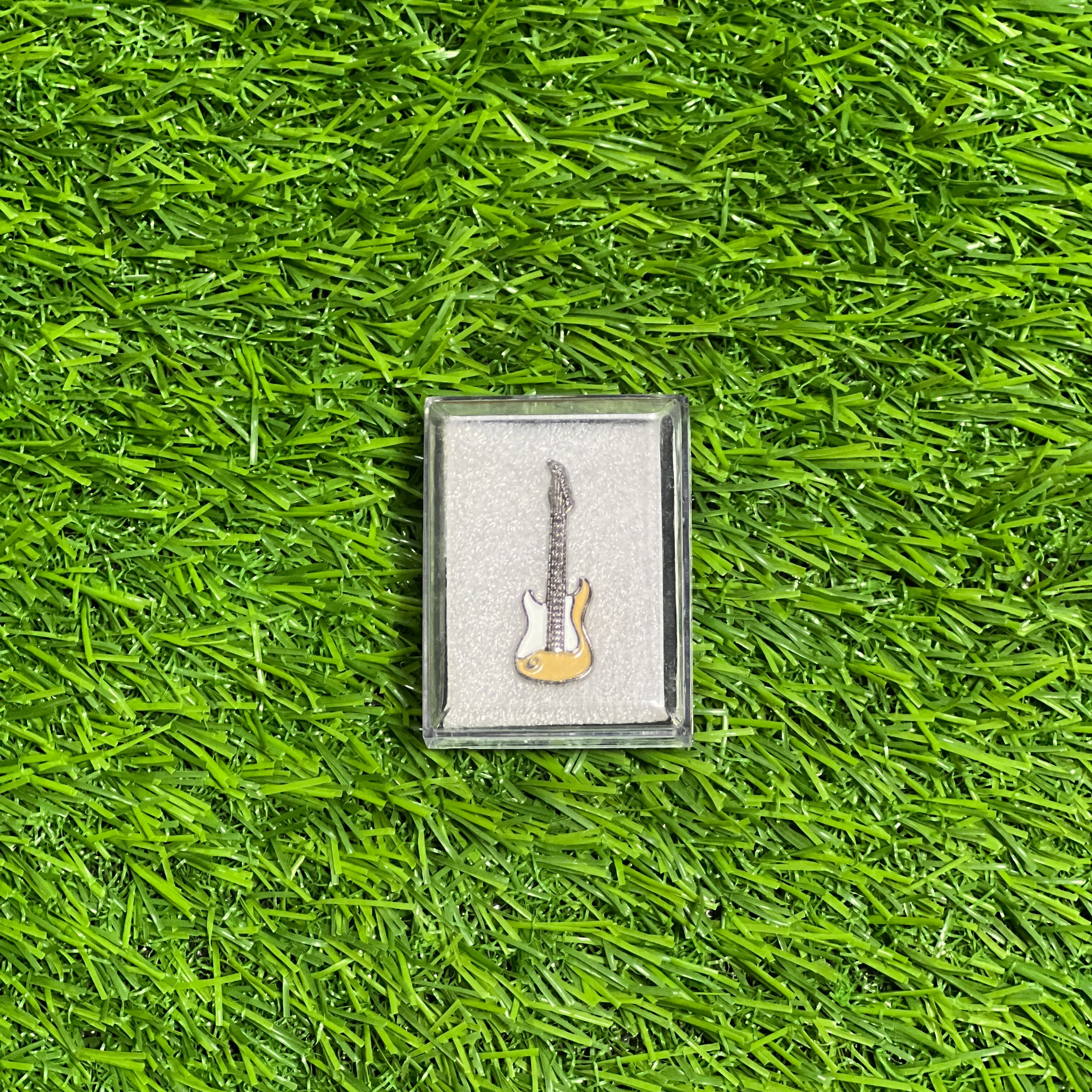 Electric Guitar Pin