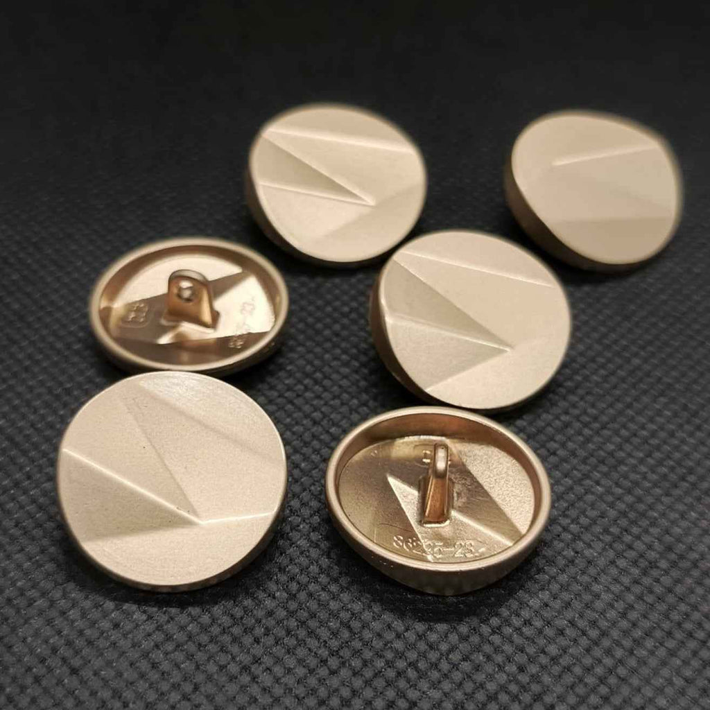 Facet Cut Buttons