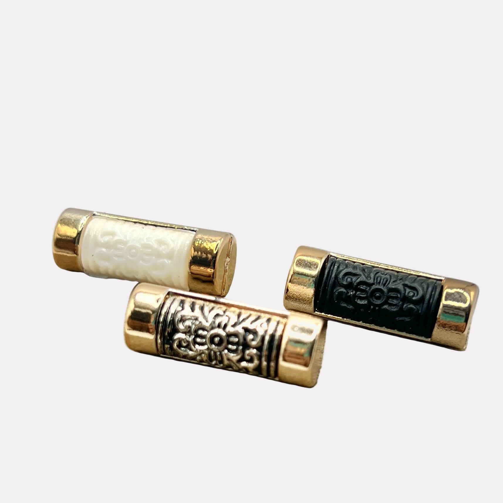 Capsule Tube Buttons