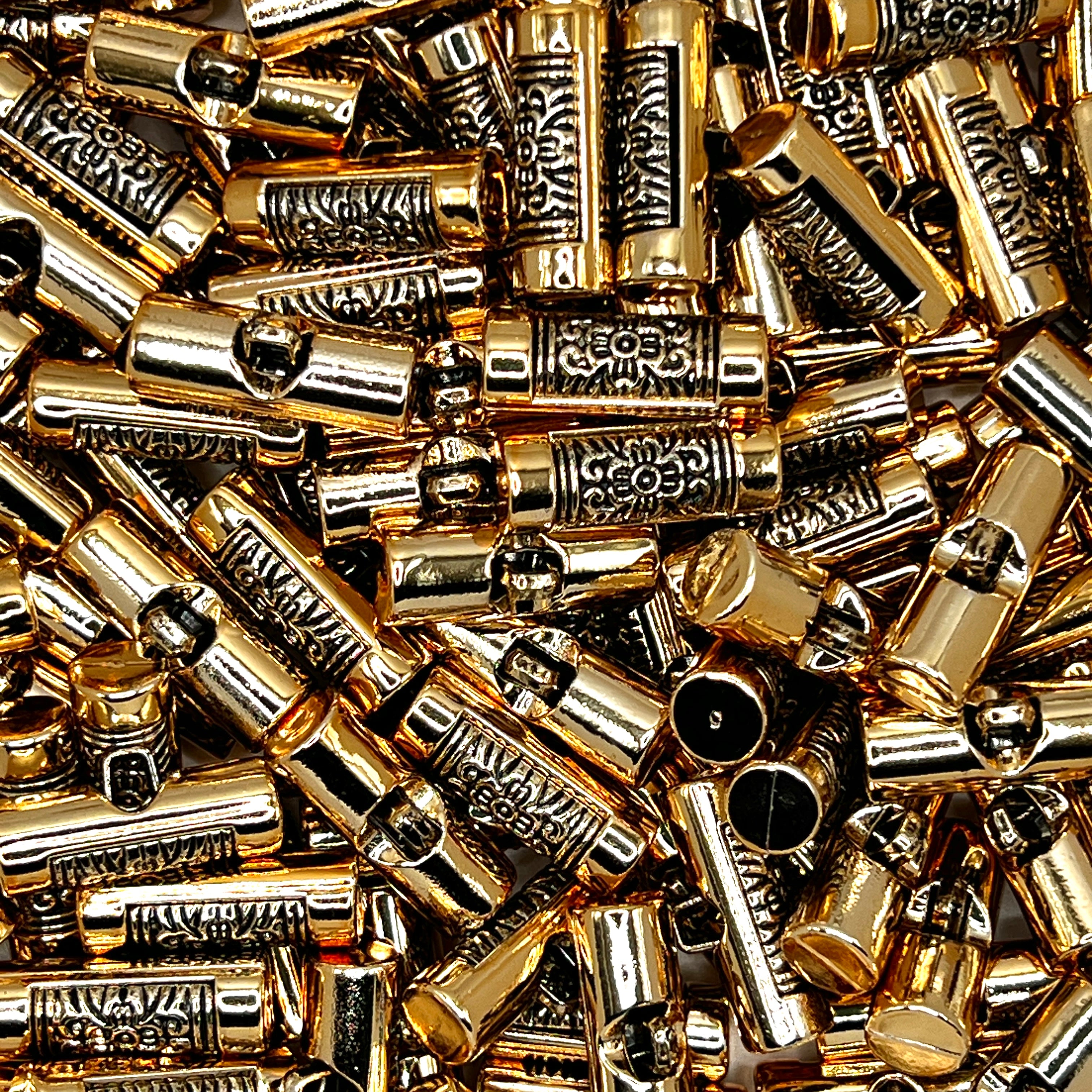 Capsule Tube Buttons