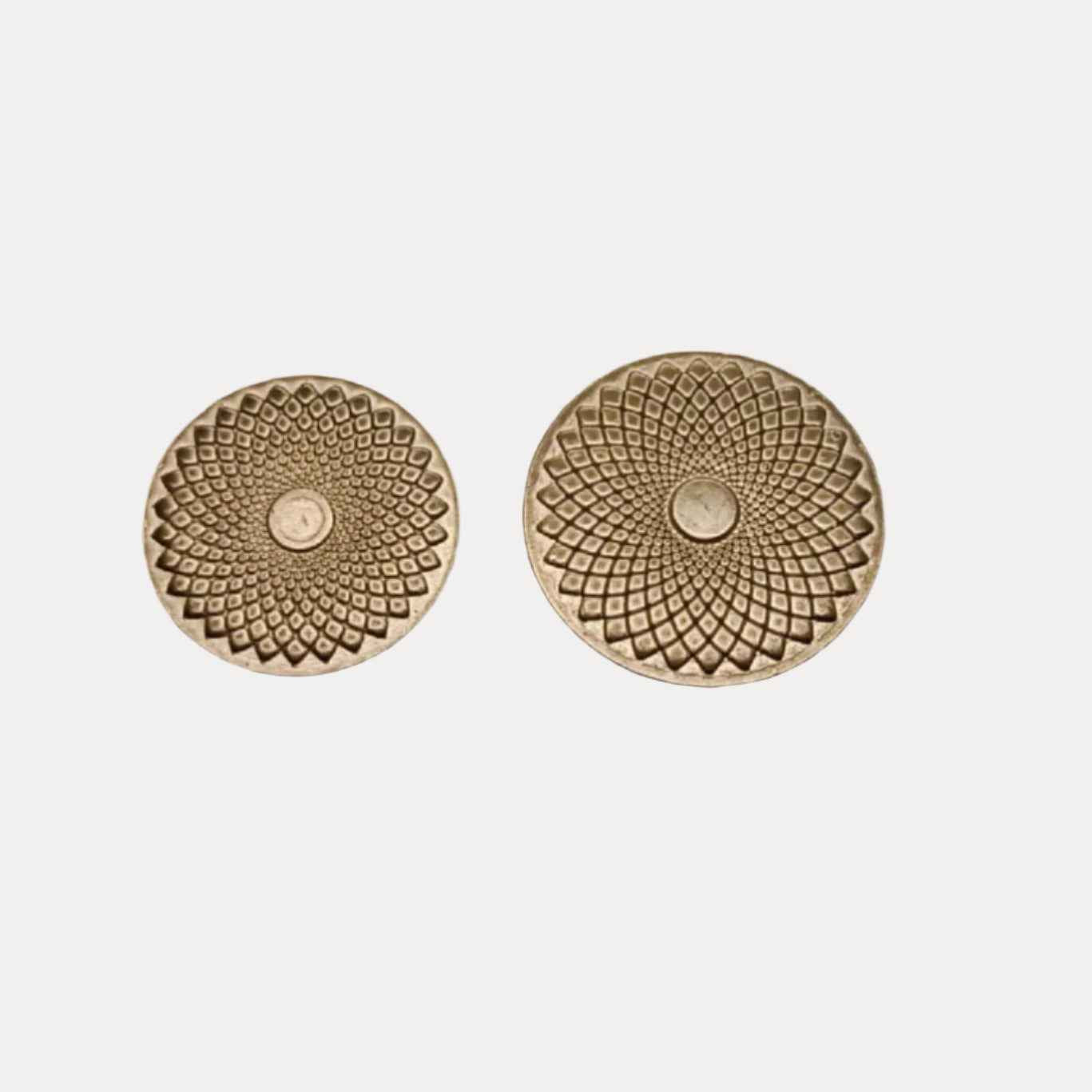 Concentric Pattern Button