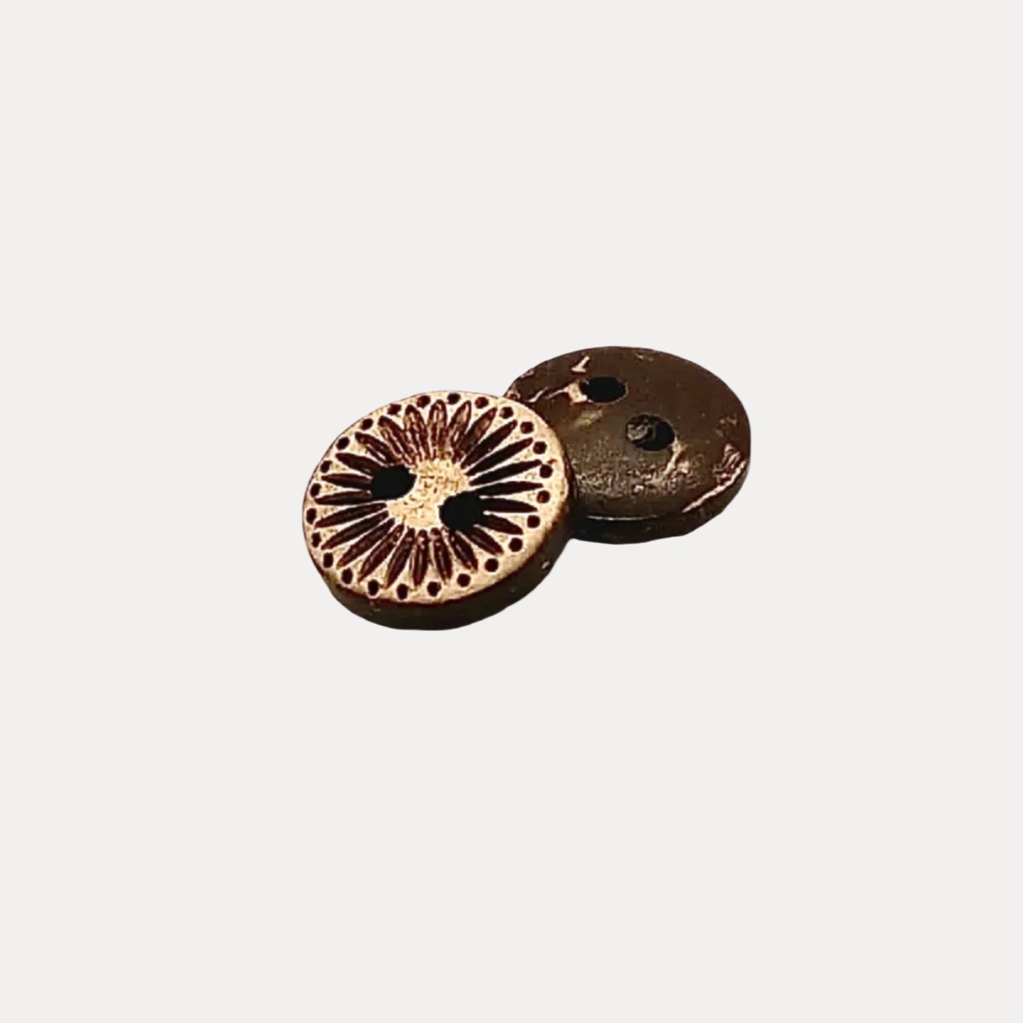 Daisy Carved Coconut Buttons