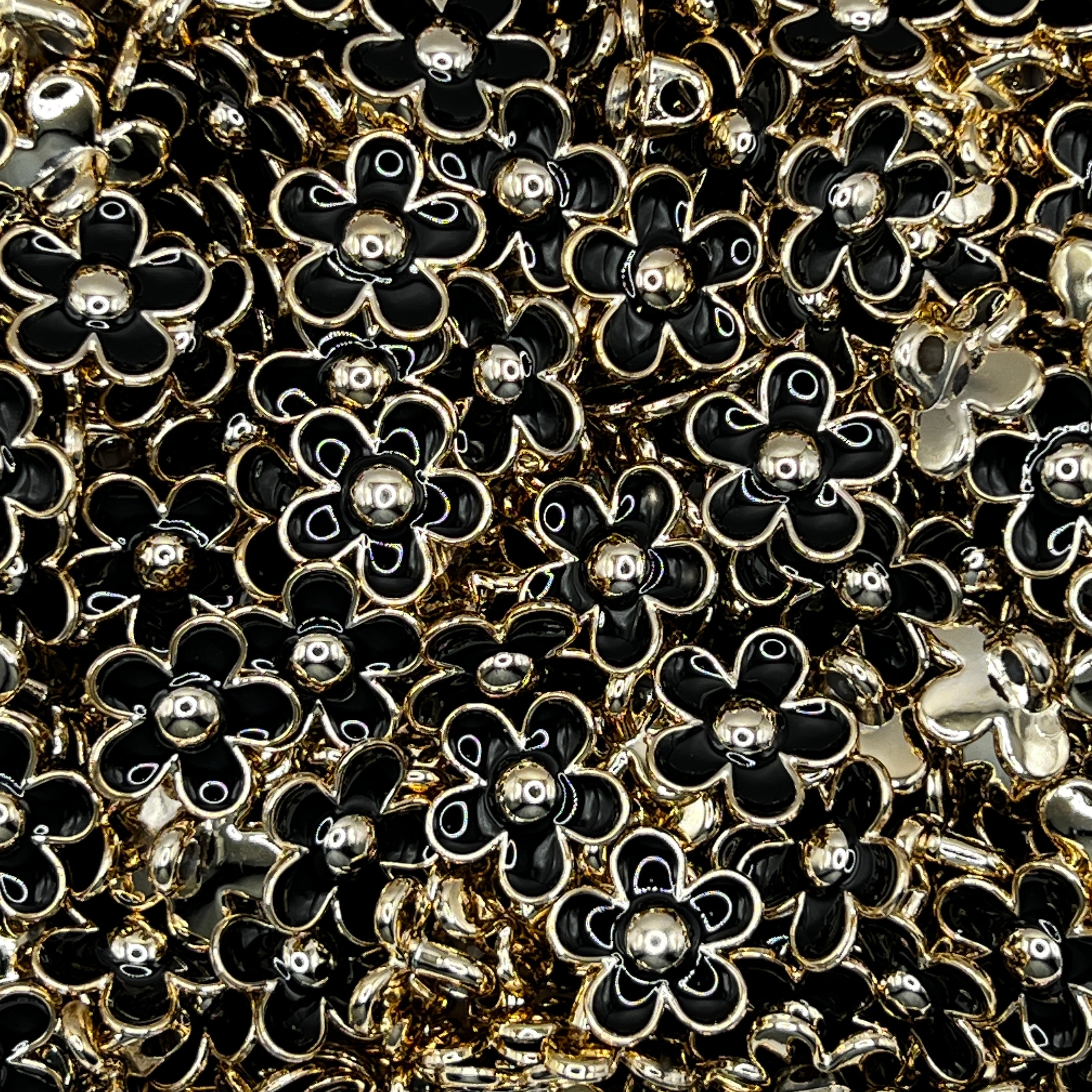 Floral Plastic Buton