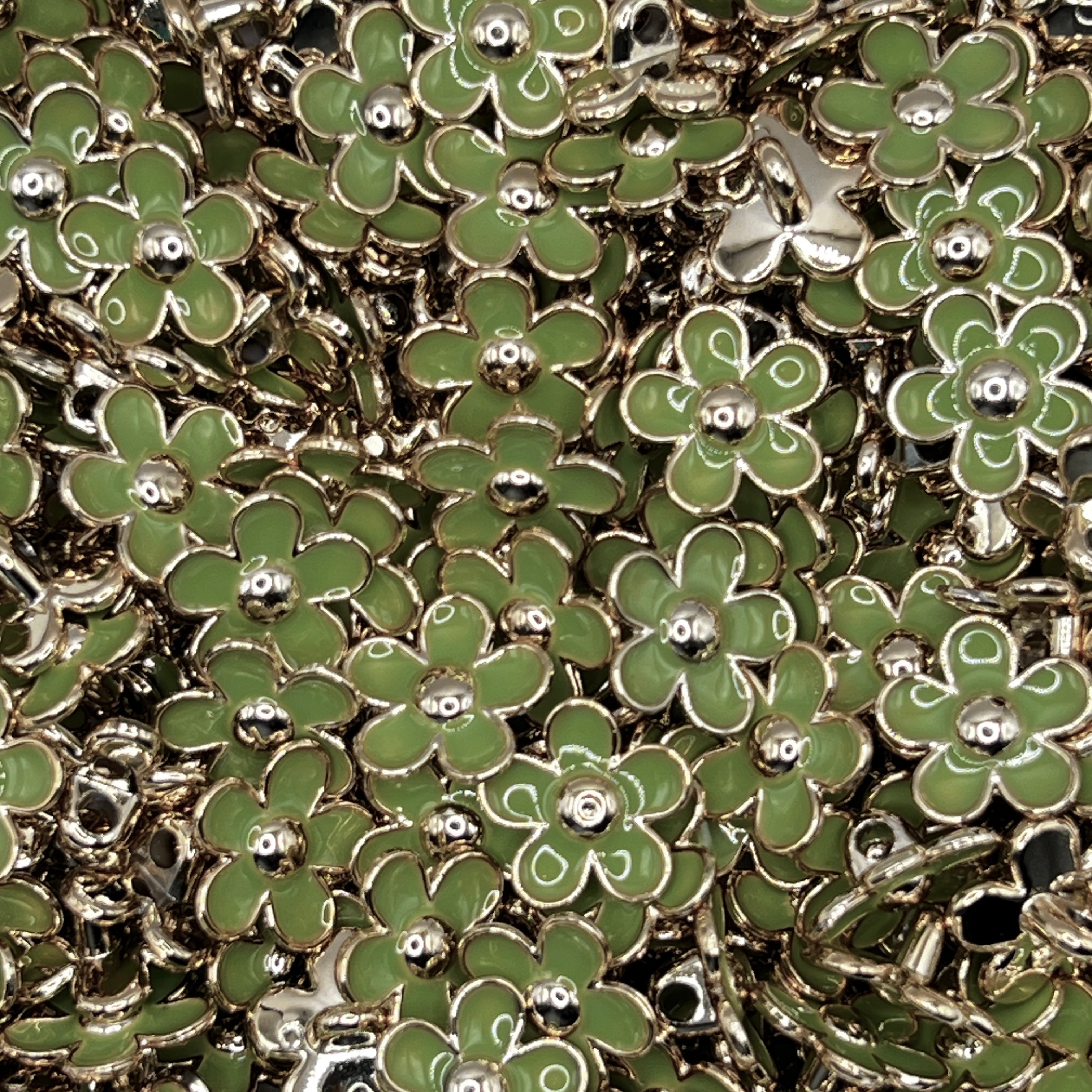 Floral Plastic Buton