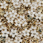 Floral Plastic Buton