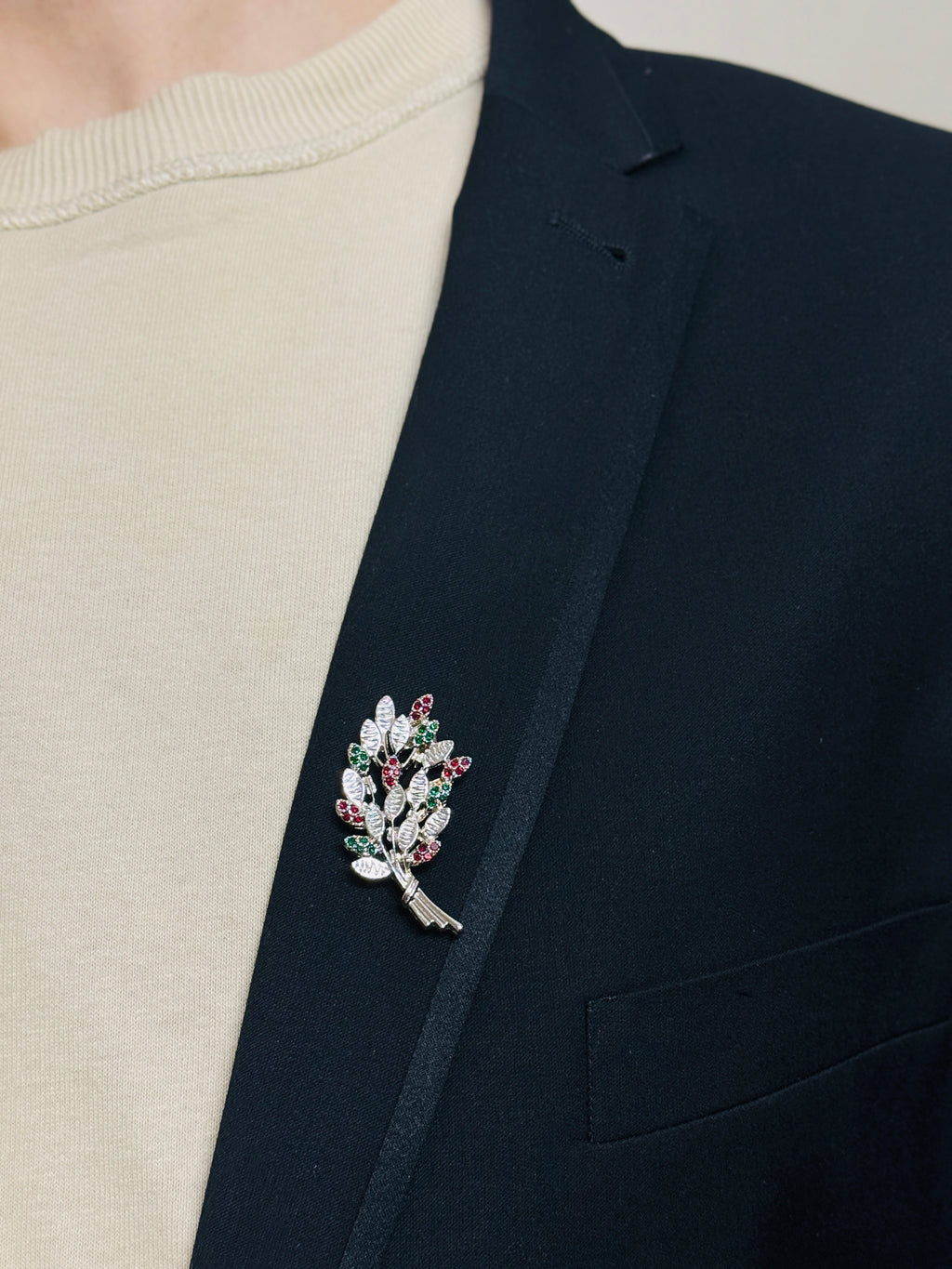 Festive Leaf Pin