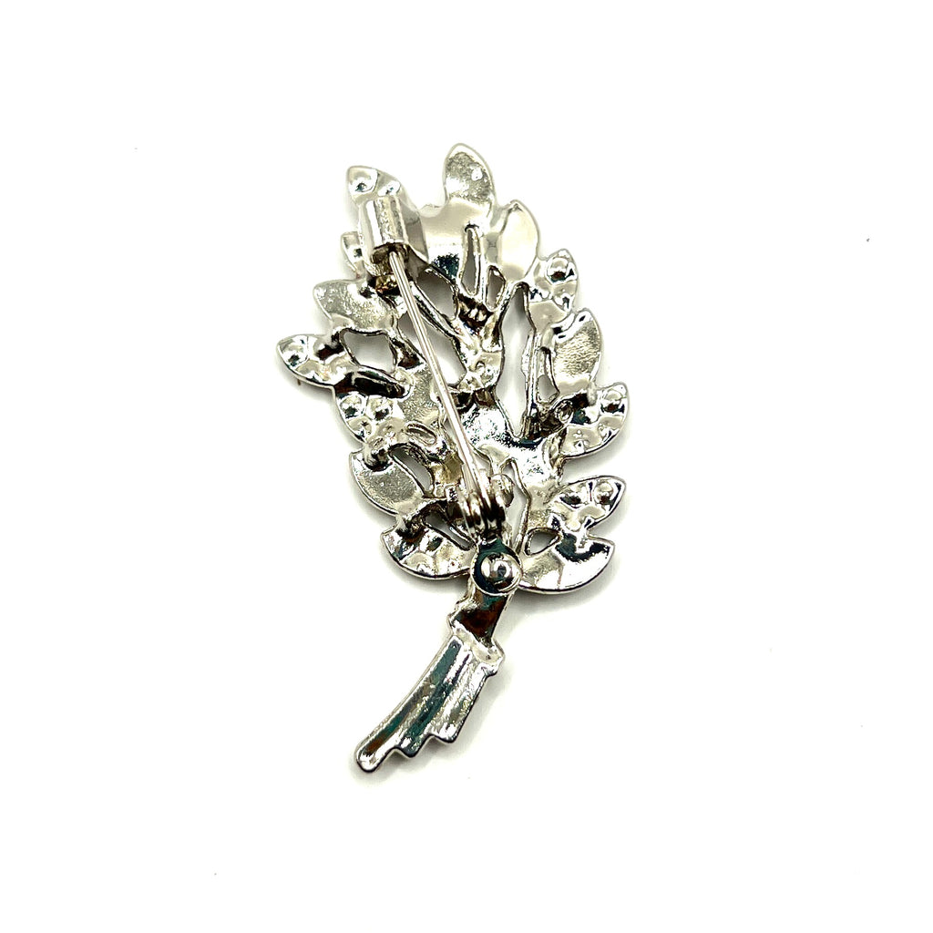 Festive Leaf Pin