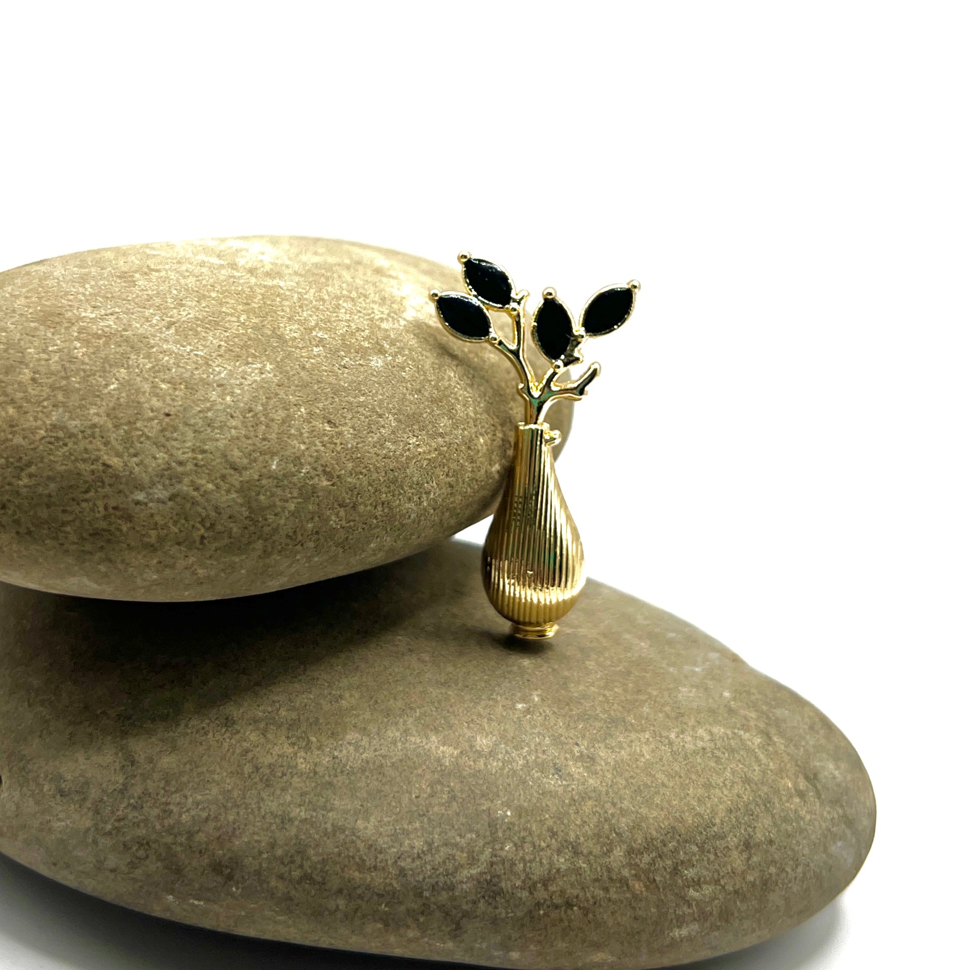 Flowerpot Lapel Pin
