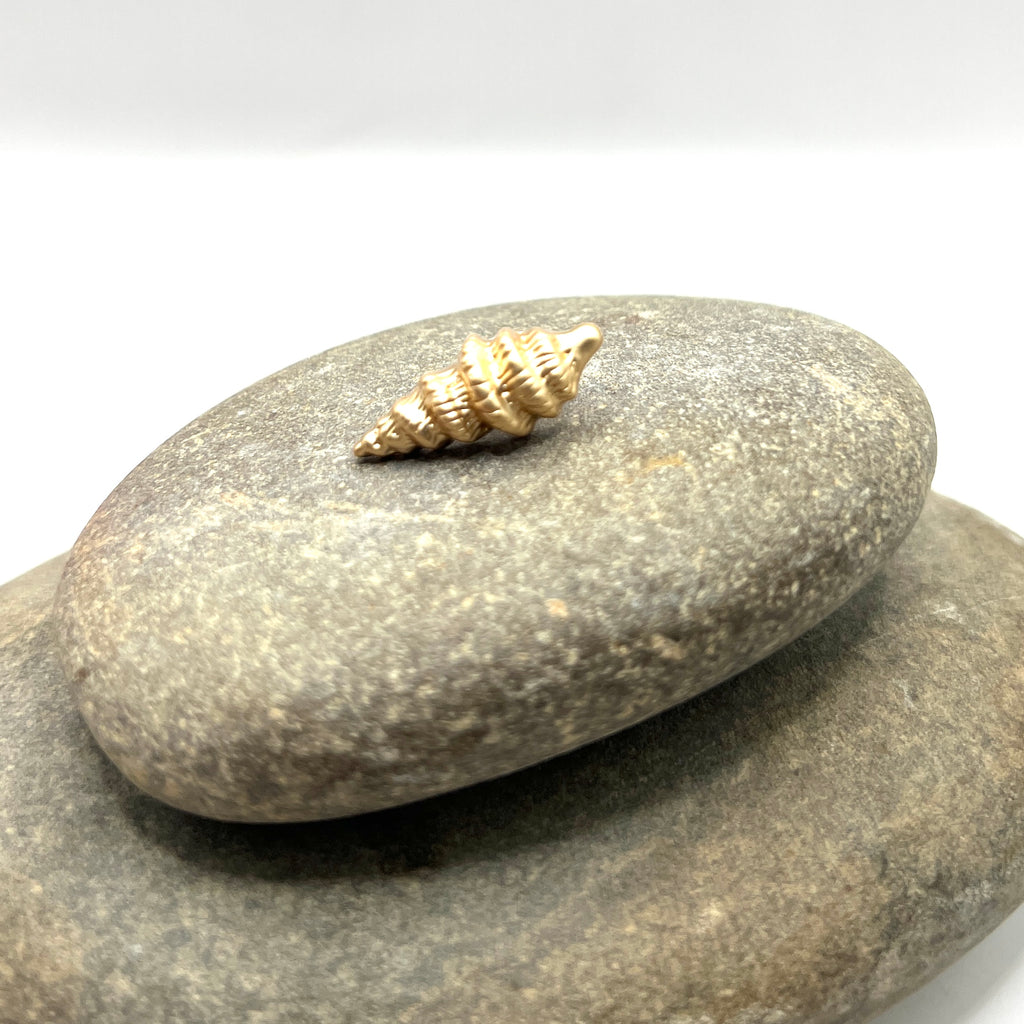 Seashell Lapel Pin