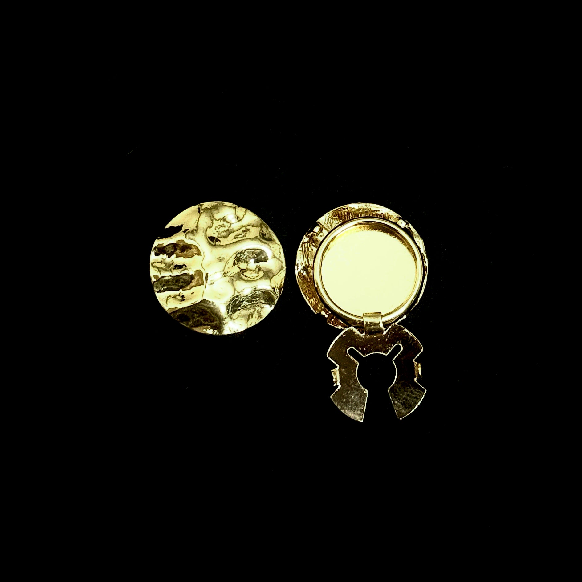 The Hammered Gold Button Cover