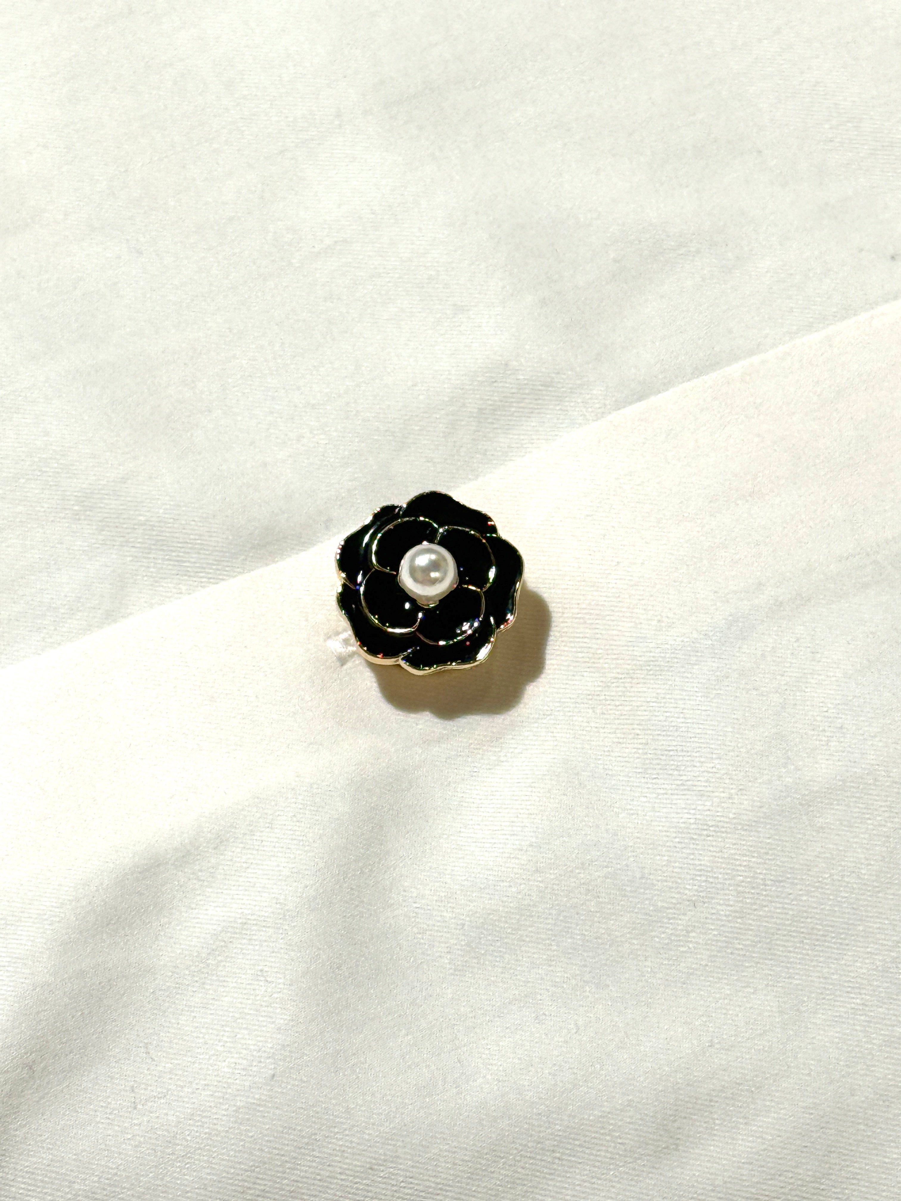 The Floral Button Cover | Unisex