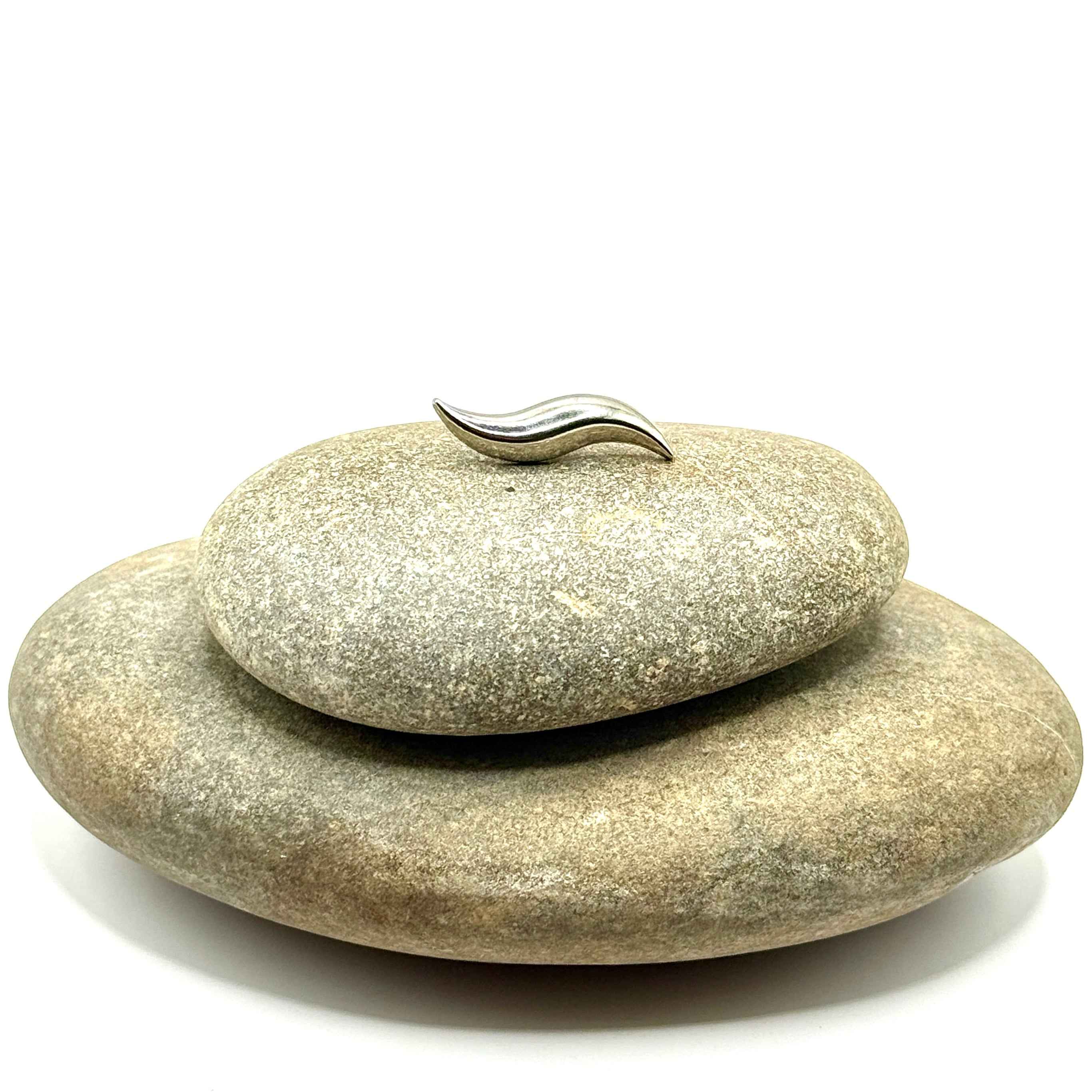 Wave Lapel Pin