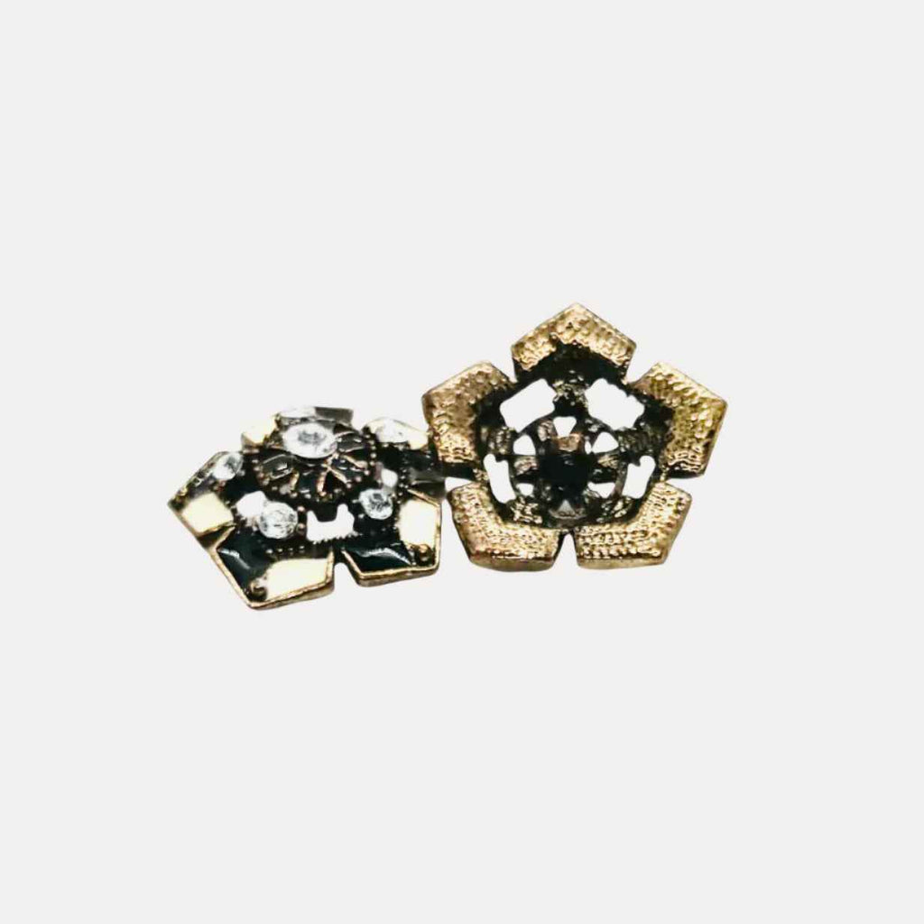 Art Deco Floral Button